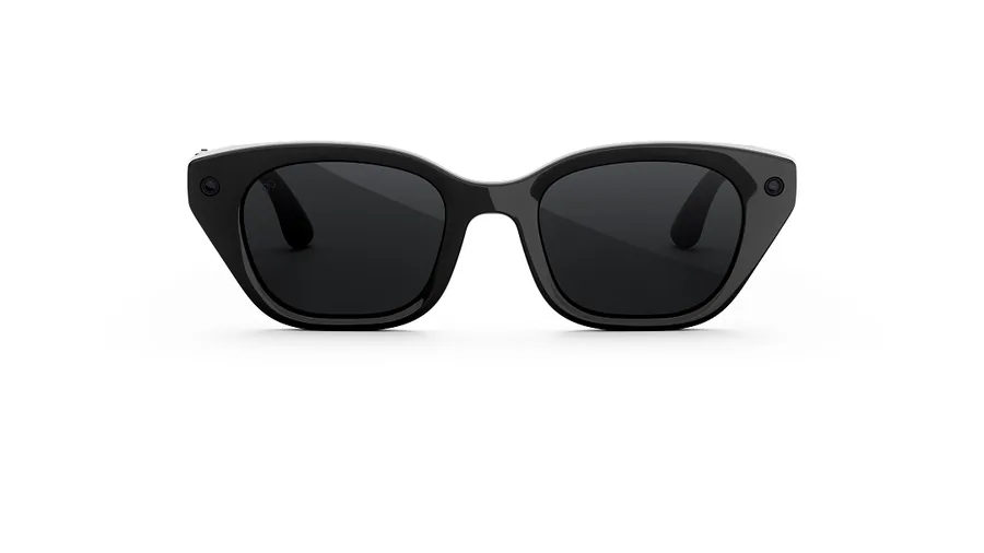 Het cat-eye front van de Meta Capri in Classic Black, met de camera linksboven