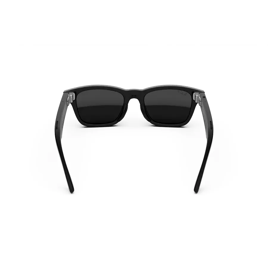 Ray-Ban Meta Audio Burbank in mat zwart met gepolariseerde grijze glazen, van achteren