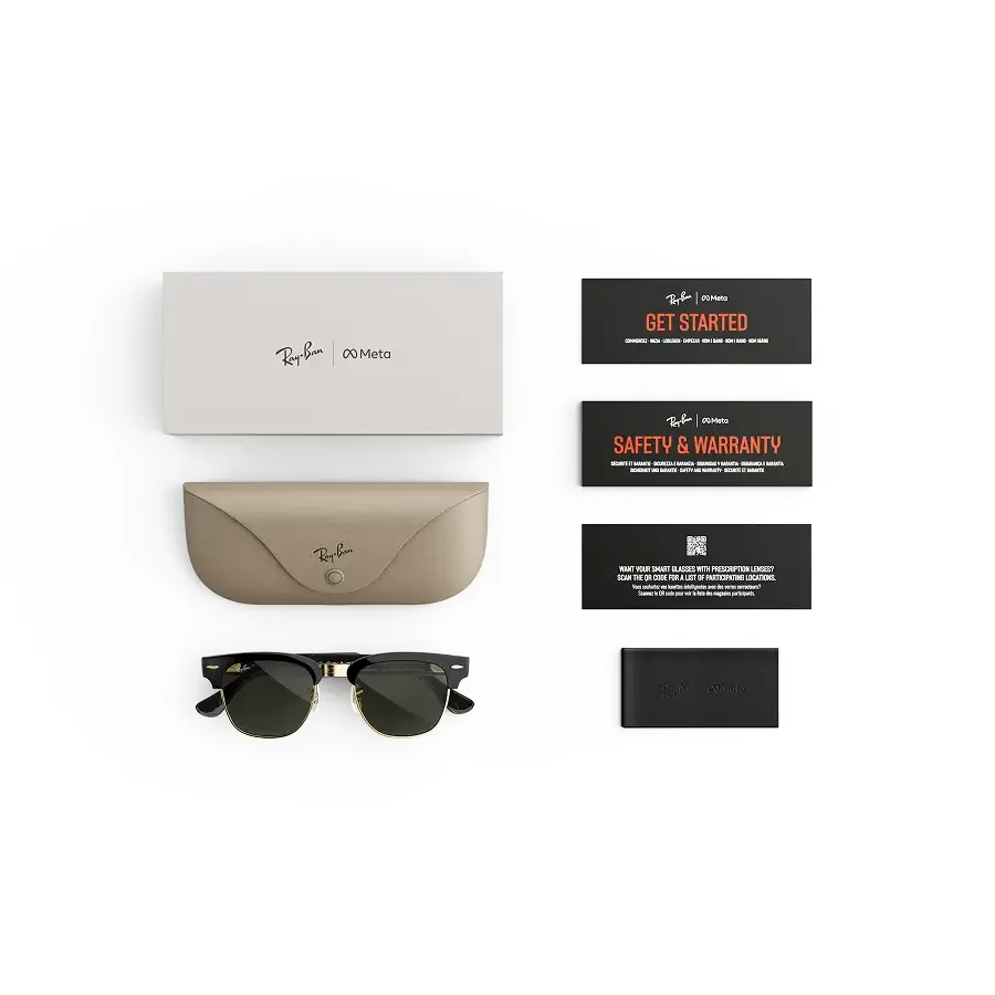 Inhoud van de doos van de Ray-Ban Meta Audio Clubmaster: bril, oplaadcase, schoonmaakdoekje en snelstartgids